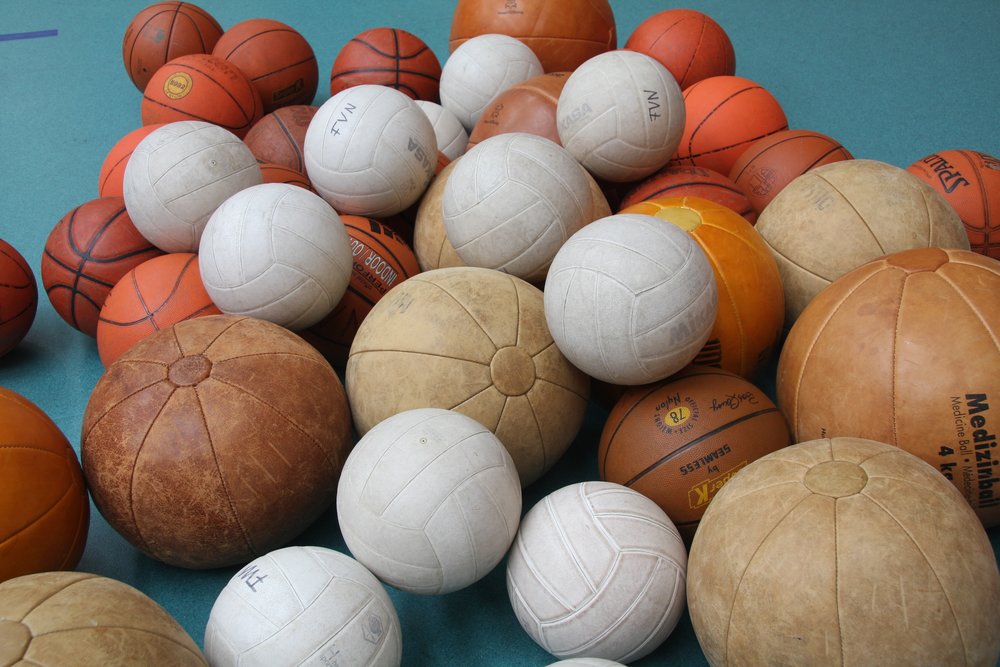 Basketball und Volleyball – meinsportnetz.nrw